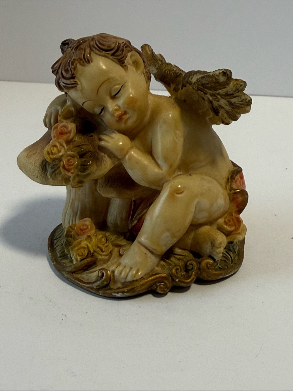 Vintage 1980s Hand Painted Resin Sleeping Cherub Angel Figurine on Mushroom 🍄